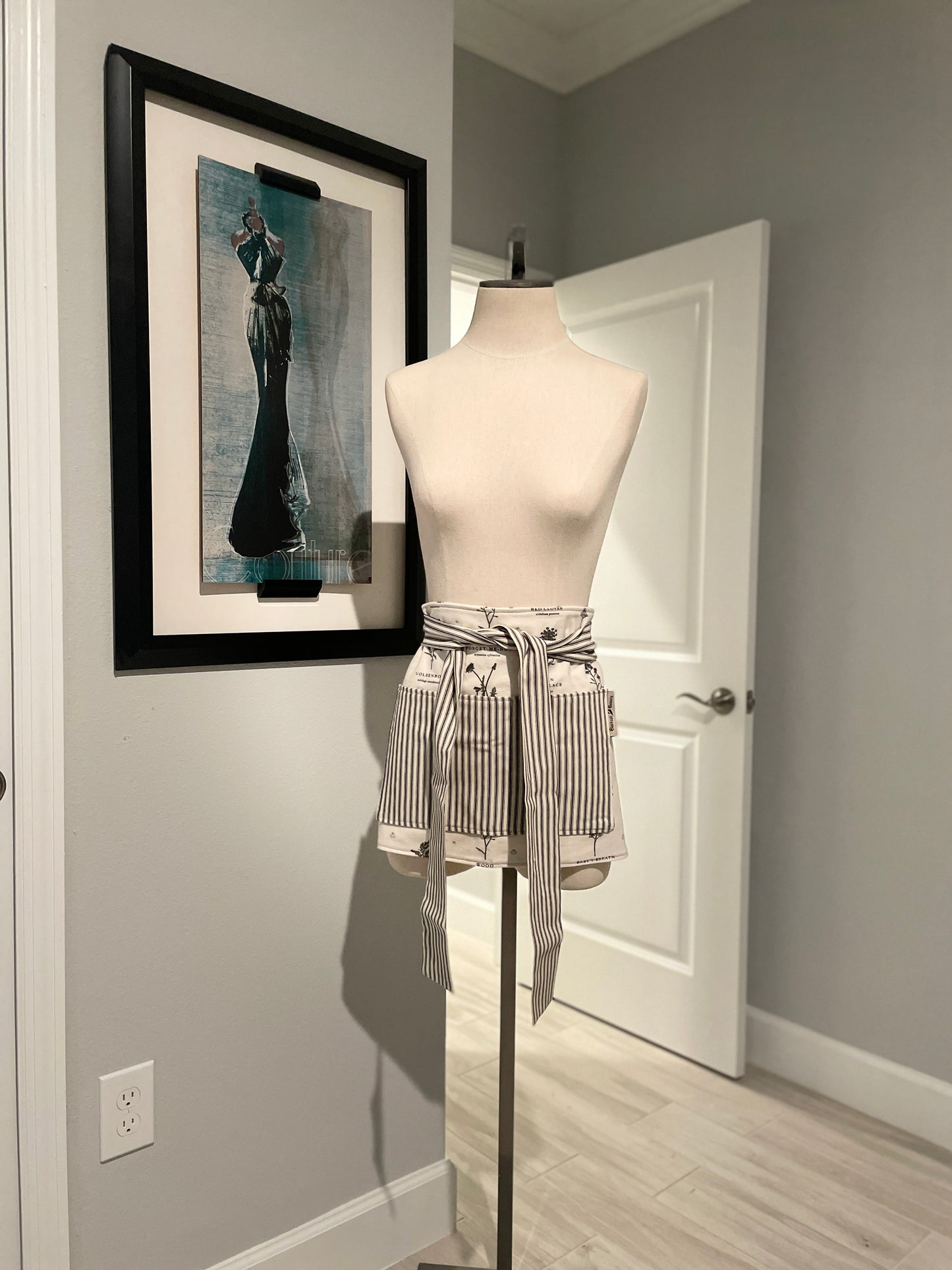 Botanical Stripe Half Apron