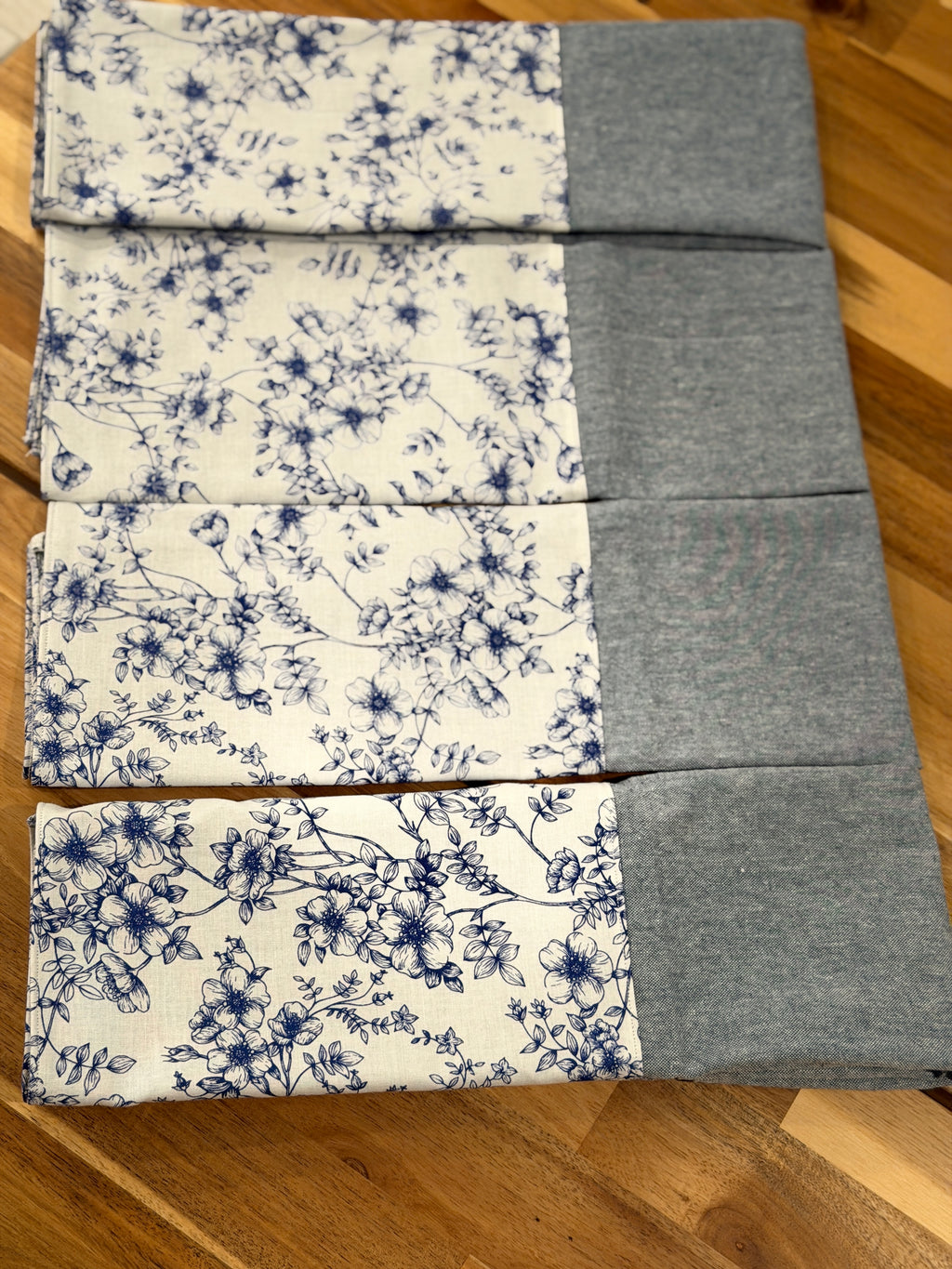 White & Navy Floral Lunch Napkin (6 pack)