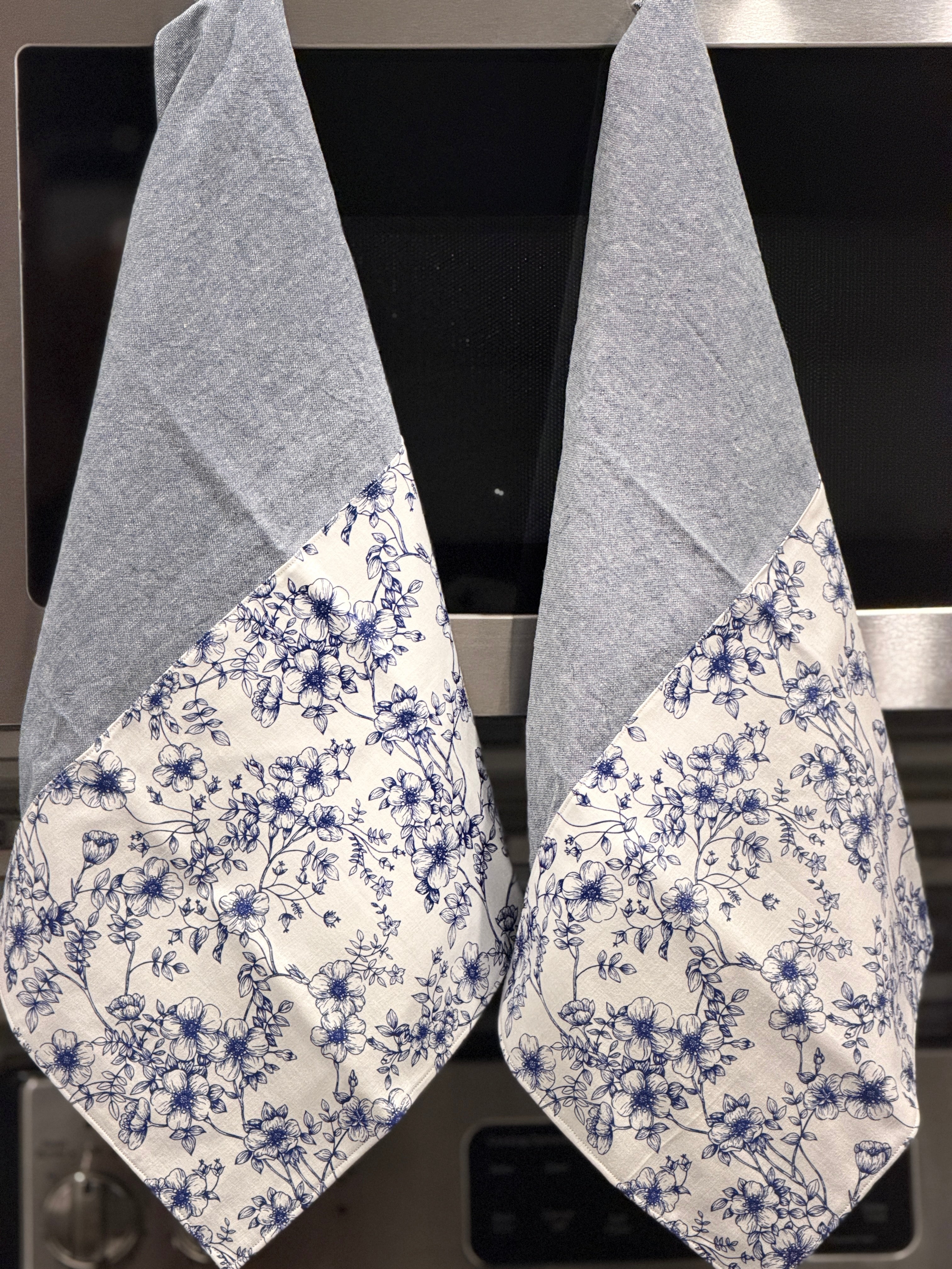 White & Navy Floral Lunch Napkin (6 pack)