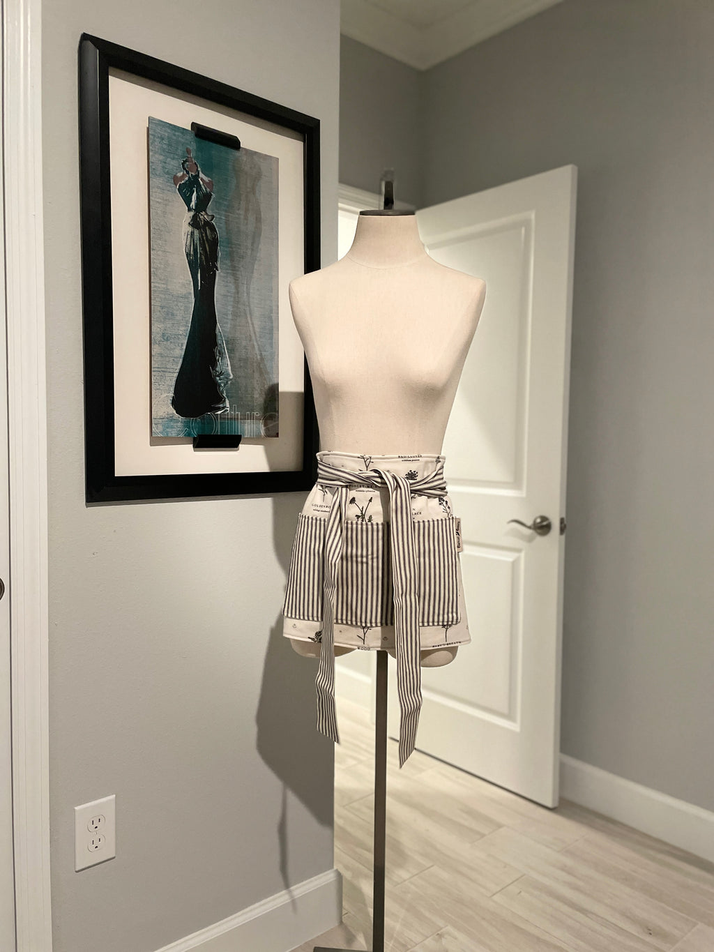 Botanical Stripe Half Apron